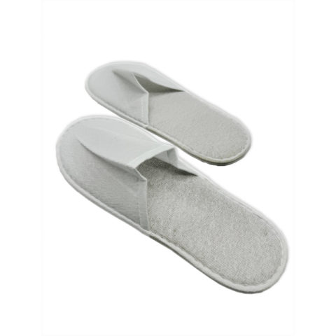 Одноразовые тапочки с усиленным мысом, подошва 0.5мм